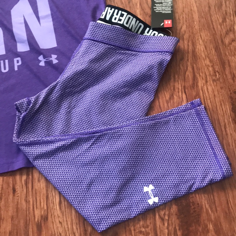 Under Armour tights. Capri length.